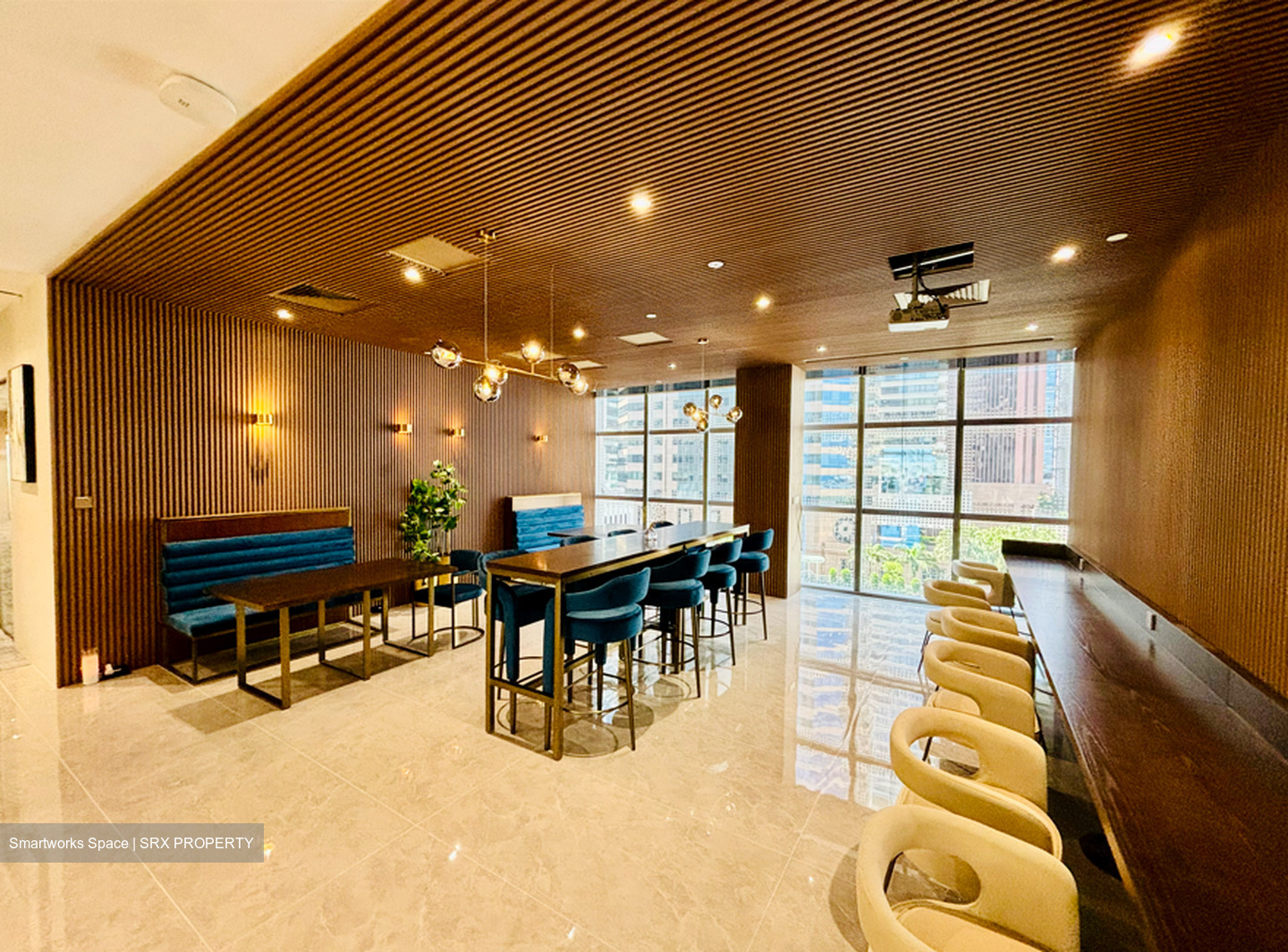 Lippo Centre (D2), Office #577336661